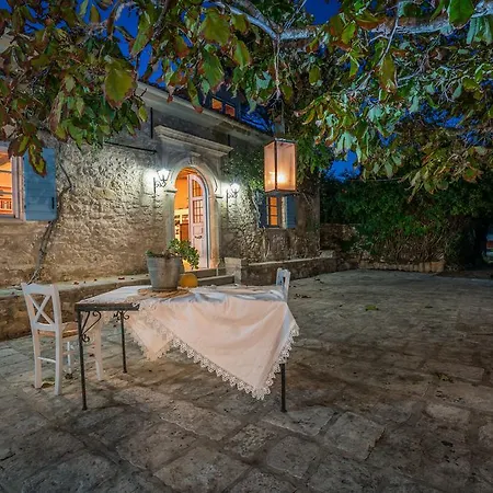 Ferienhaus Bratis *